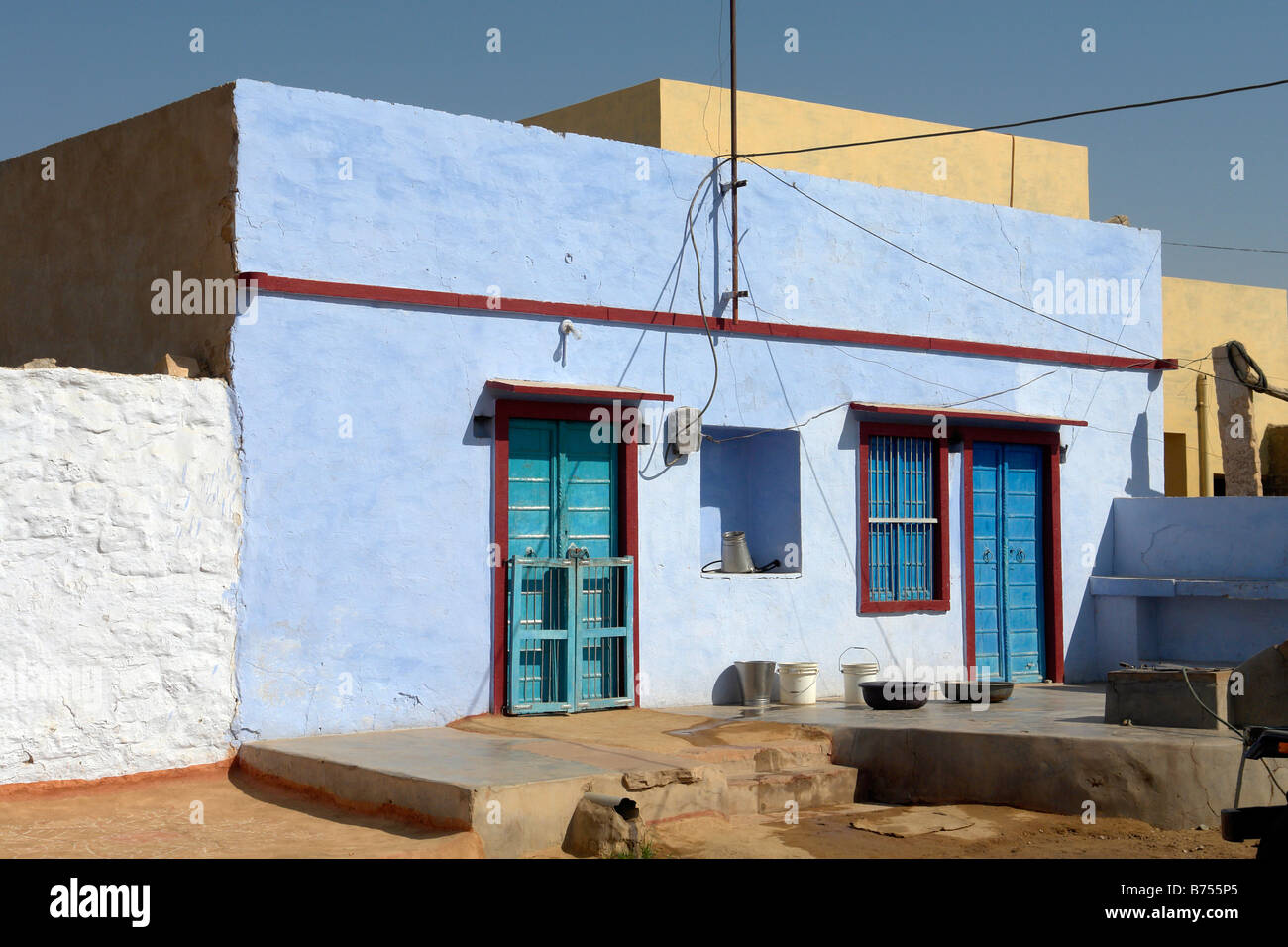 Típica casa de pueblo de Rajasthan Foto de stock