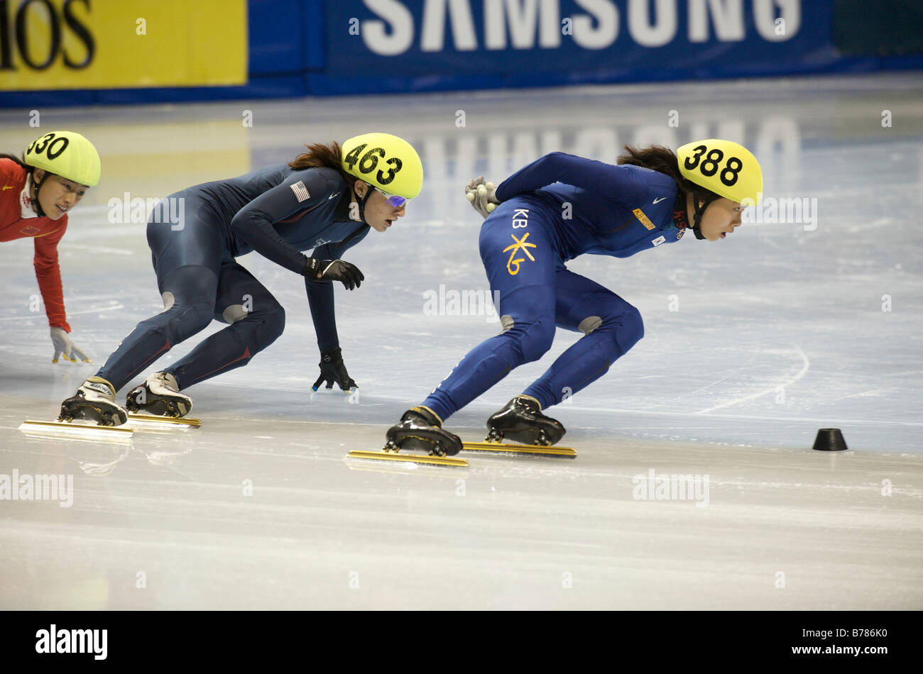Carrera de patinaje sobre hielo fotografías e imágenes de alta resolución -  Alamy