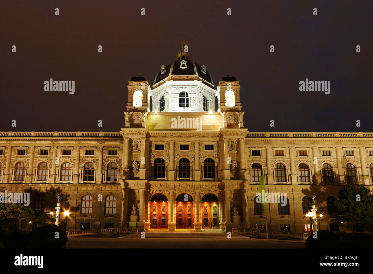 Museo de Historia del Arte, Kunsthistorisches Museum, calle Maria-Theresien-Platz, Viena, Austria, Europa Foto de stock