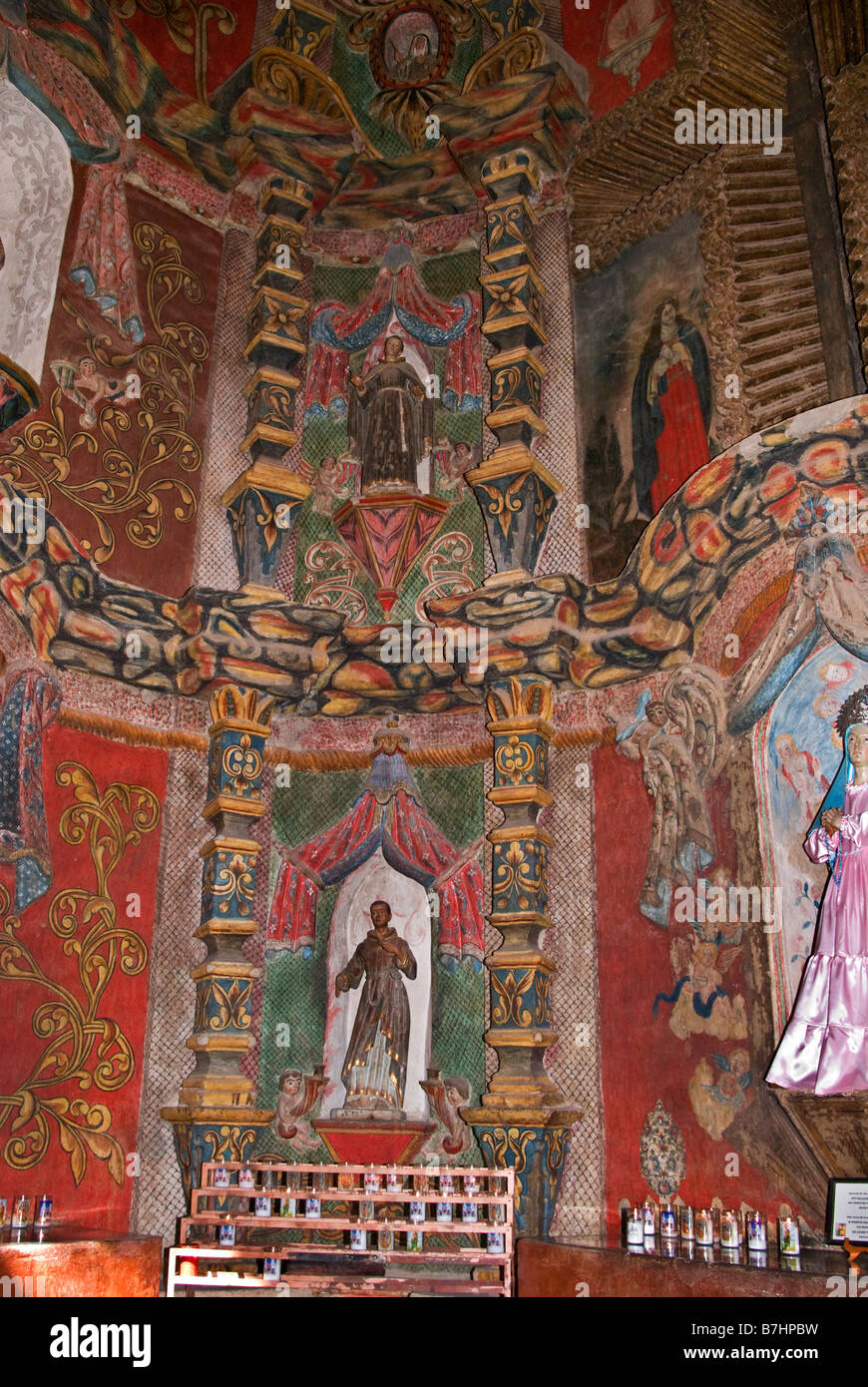 Religious statues san xavier del fotografías e imágenes de alta resolución  - Alamy