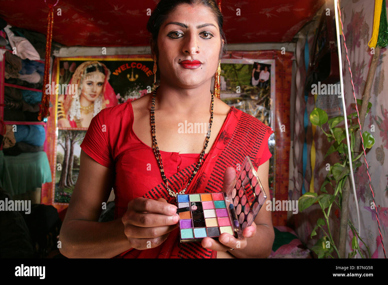 Grema ladyboy Katmandú Fotografía de stock - Alamy