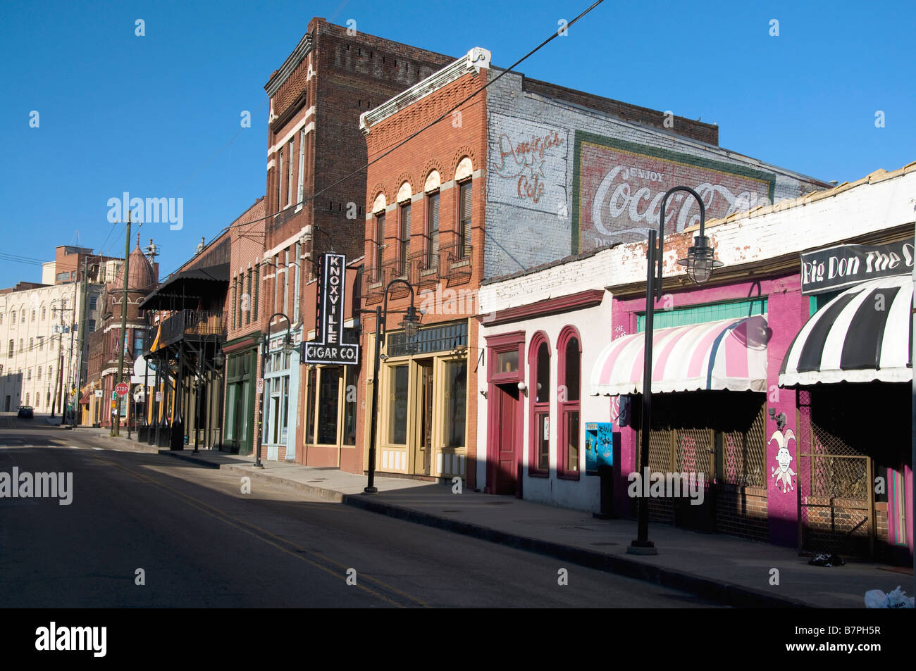 Almacenes restaurados en la parte antigua de la ciudad, Distrito Histórico, Knoxville, Tennessee Foto de stock
