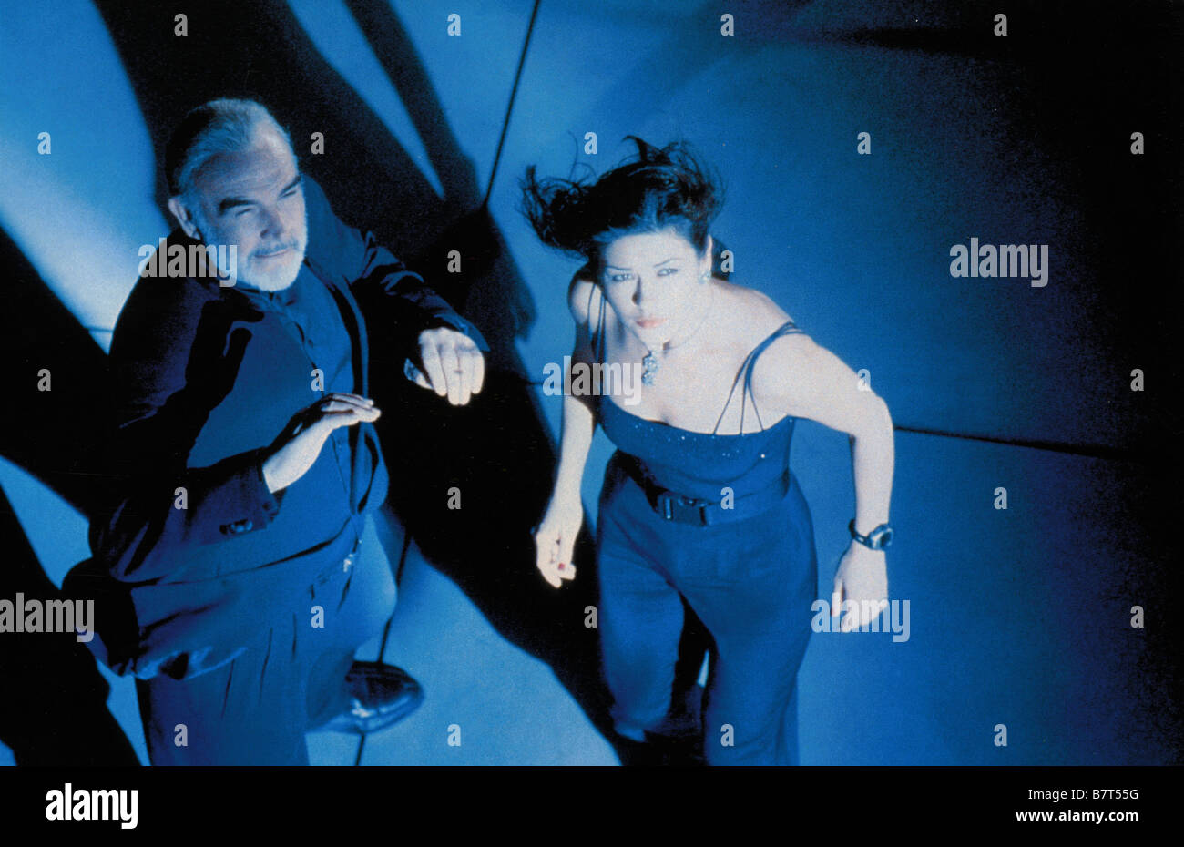 Atrapamiento de EE.UU. Año: 1999 Catherine Zeta-Jones, Sean Connery Director: Jon Amiel Foto de stock