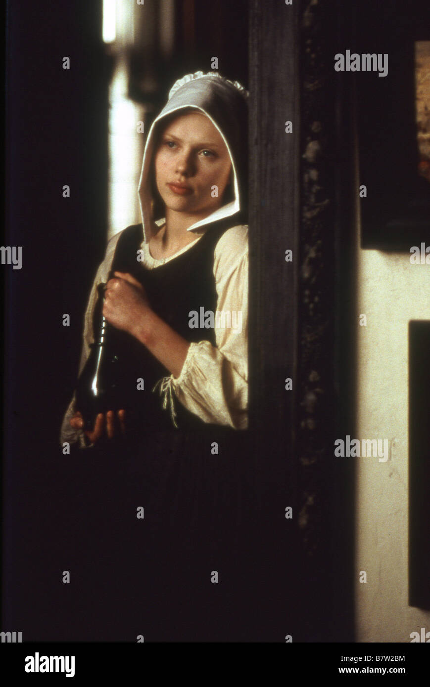 La joven de la Perla 2003 - REINO UNIDO Scarlett Johansson Director: Peter  Webber Fotografía de stock - Alamy