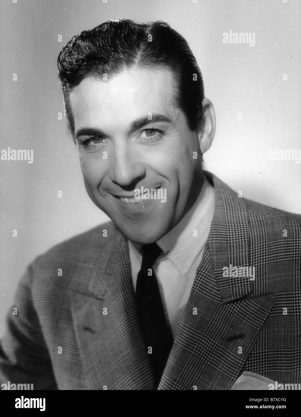 Luis Mariano, chanteur espagnol d'opérette. Vers 1950 Fotografía de stock -  Alamy