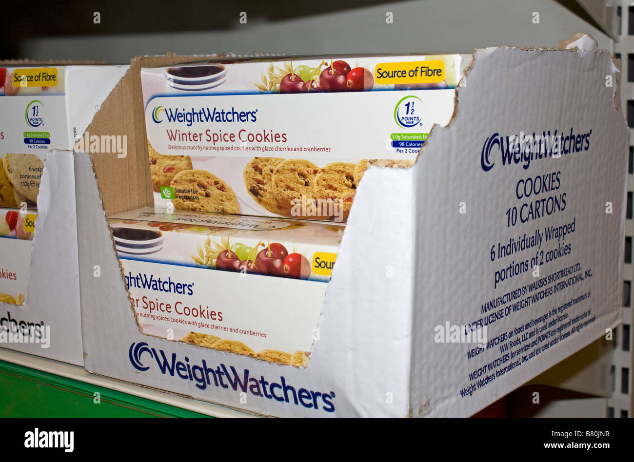 Productos alimenticios mostrando embalaje primario y secundario Foto de stock