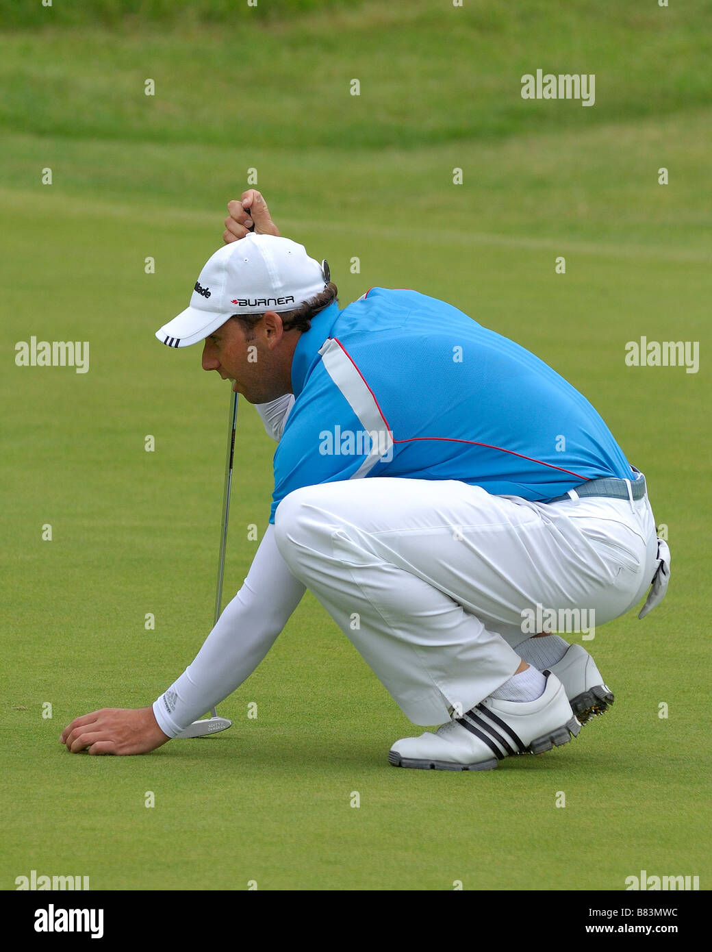 Sergio García alineando un put en el Royal Birkdale Open Championships 2008 Foto de stock