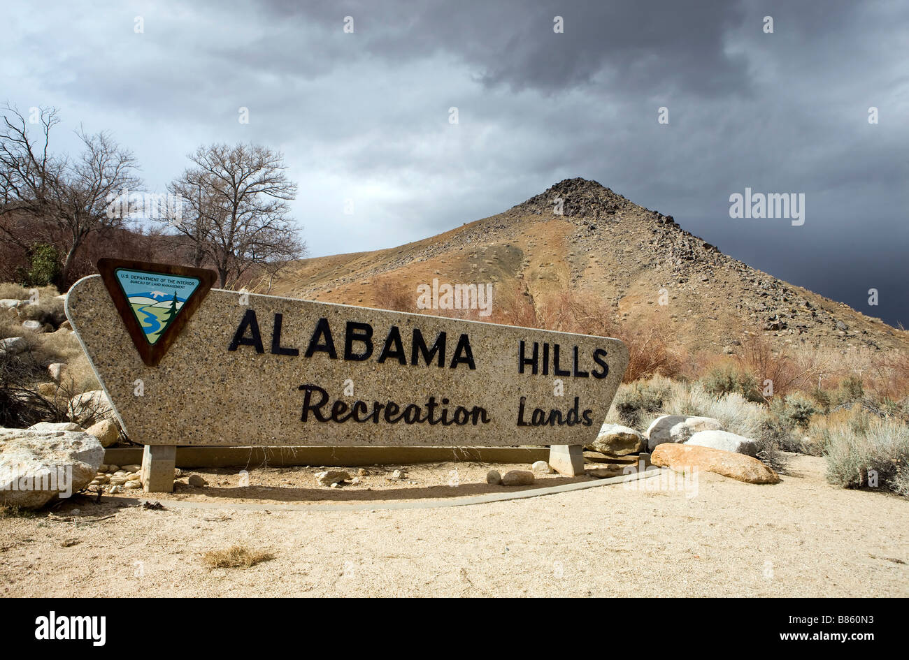 BLM cartel de bienvenida de Alabama Hills recreación tierras Lone Pine, California Foto de stock