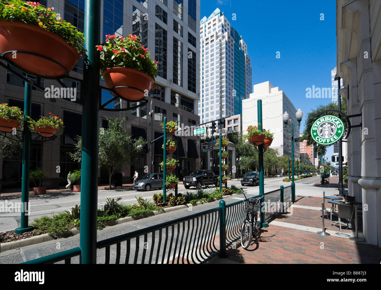 Downtown coffee shop fotografías e imágenes de alta resolución Alamy