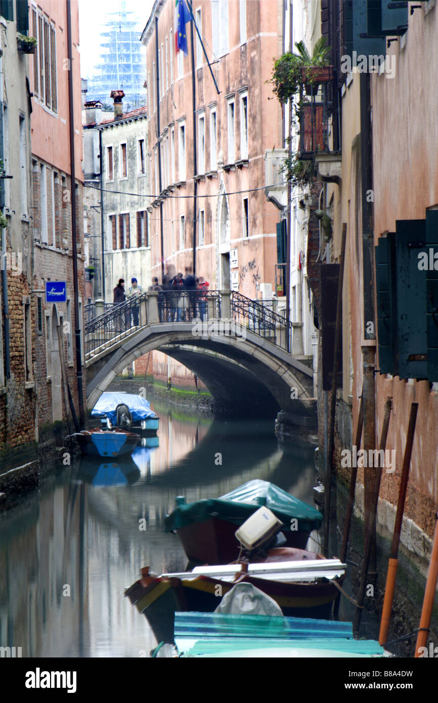 Pasillo - canal de Venecia Foto de stock