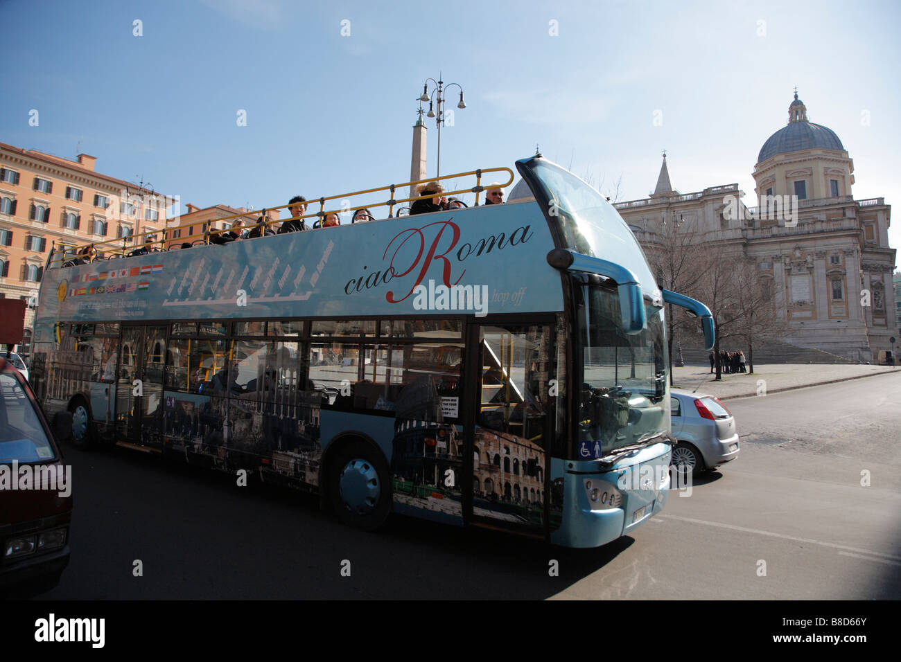 Tour en bus double decker bus, Roma, Italia Foto de stock