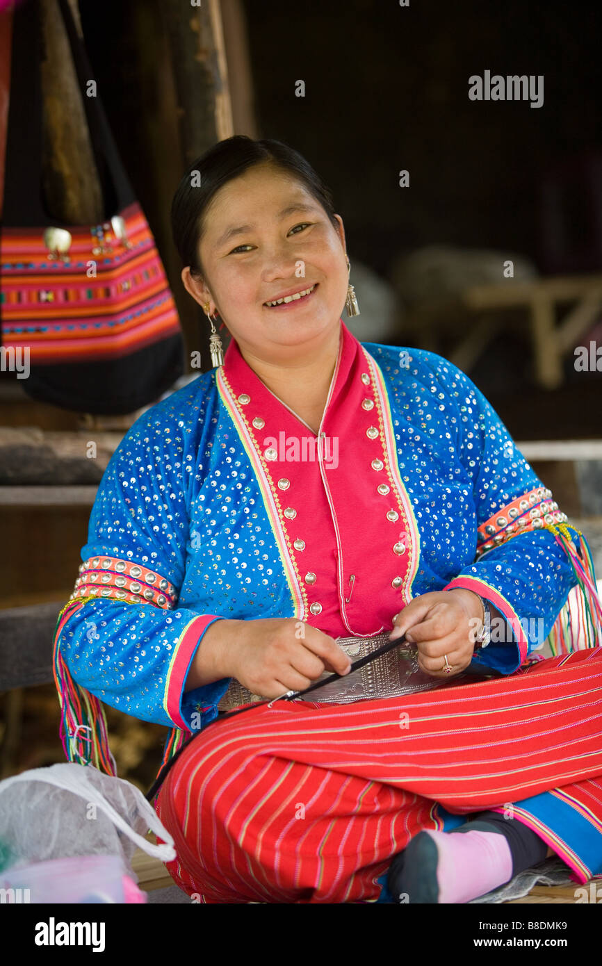Mujer de la tribu palong Foto de stock