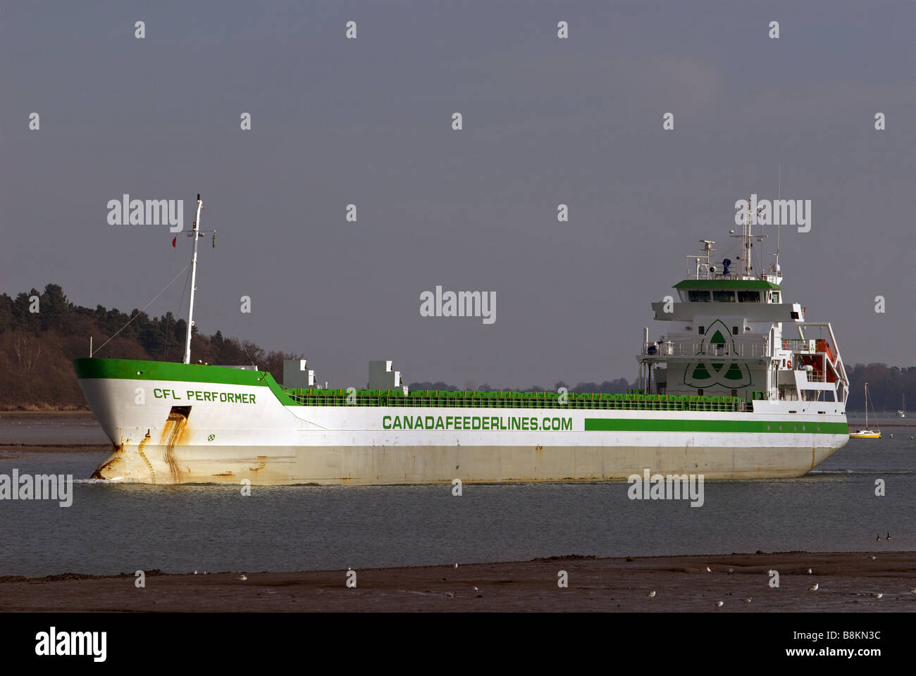 CFL Performer carguero, río Orwell, Ipswich, Suffolk, Reino Unido. Foto de stock
