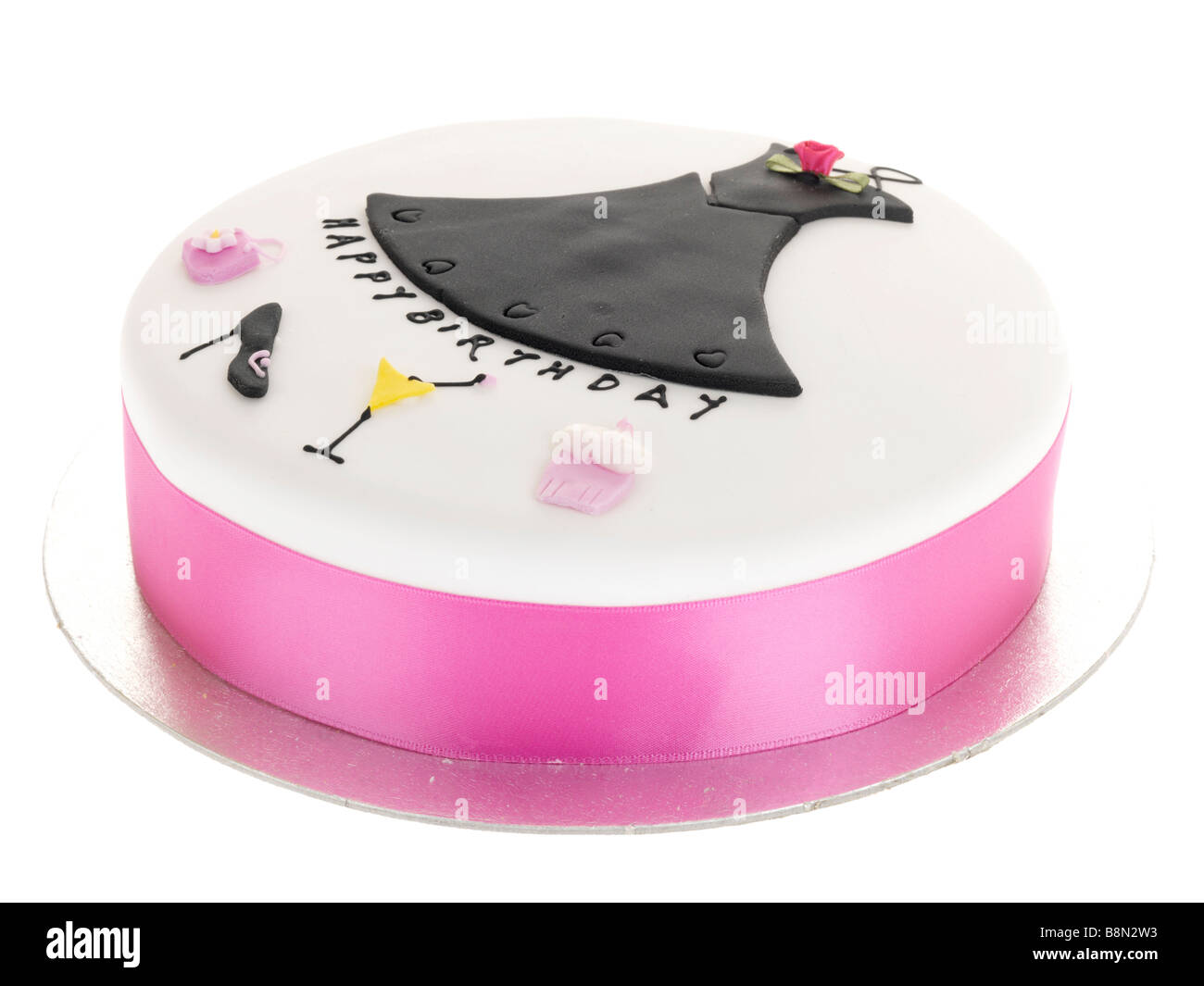 Recién hechas y decoradas celebración pastel de cumpleaños para una mujer  aisladas contra un fondo blanco con ningún pueblo y un trazado de recorte  Fotografía de stock - Alamy