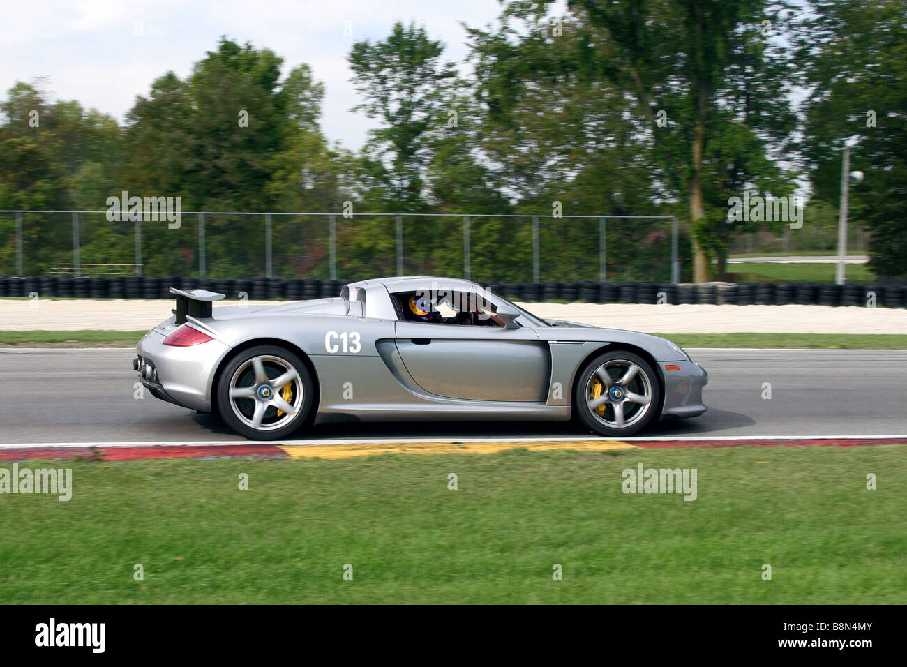 Car porsche carrera gt roadster fotografías e imágenes de alta resolución -  Alamy