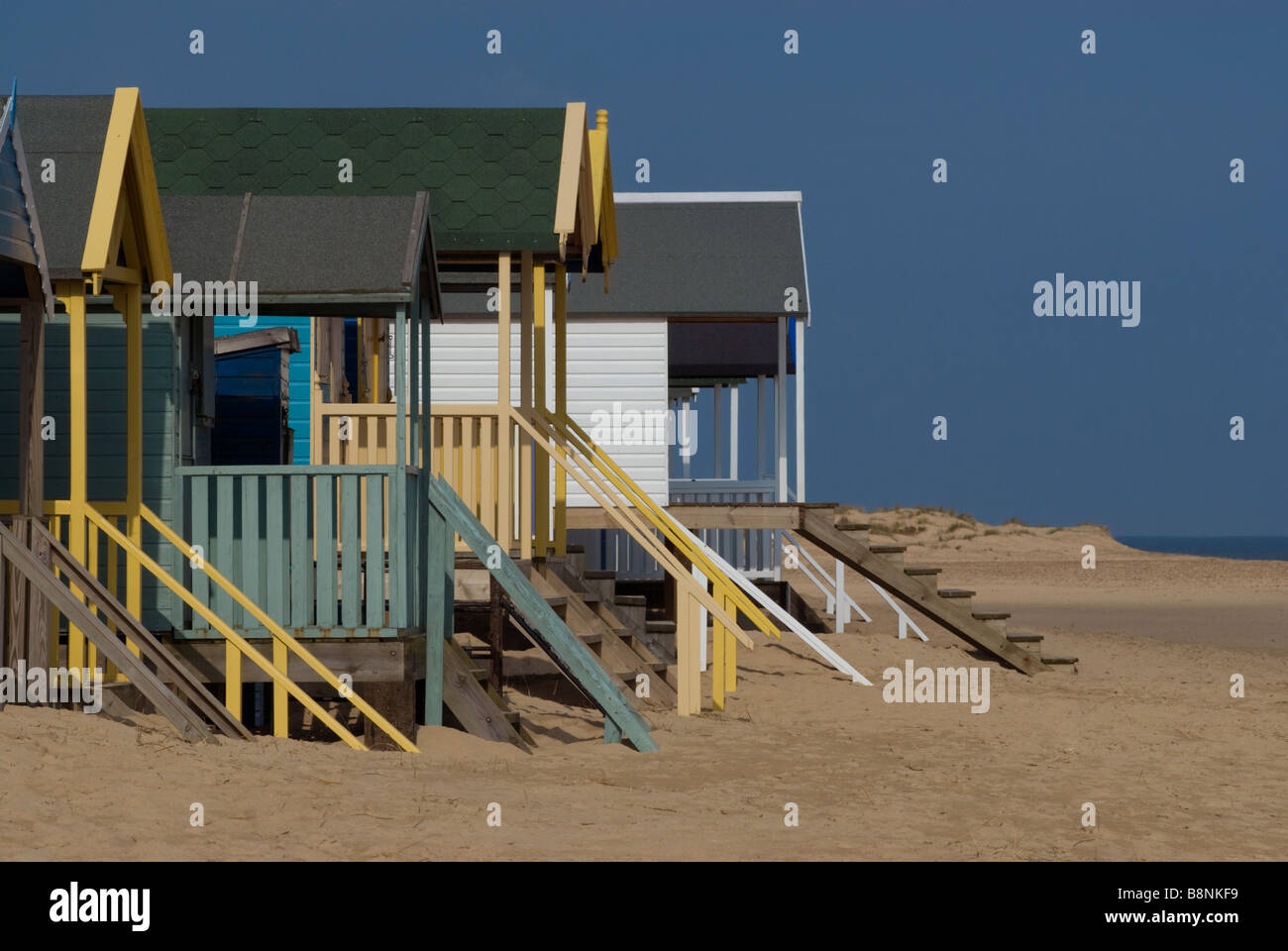 Cabañas de playa en Wells-Next-The-Sea paisaje de playa en el norte de Norfolk Foto de stock