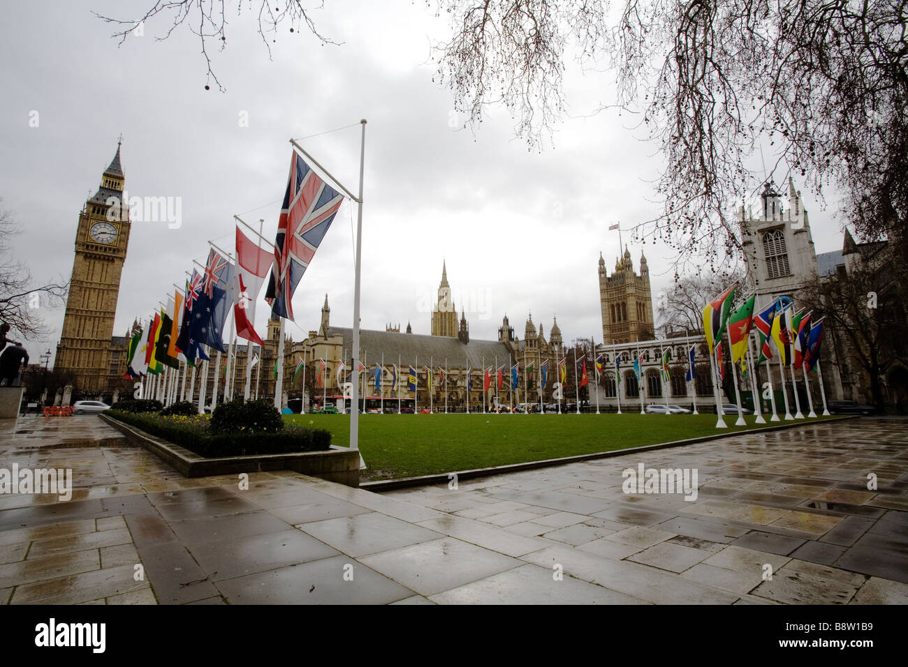 La Plaza del Parlamento con las banderas de la Commonwealth. Foto de stock