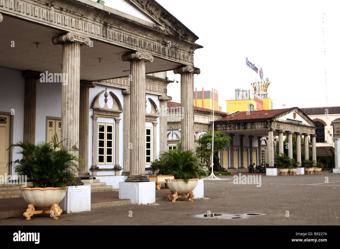 La arquitectura colonial holandesa semarang java indonesia Foto de stock