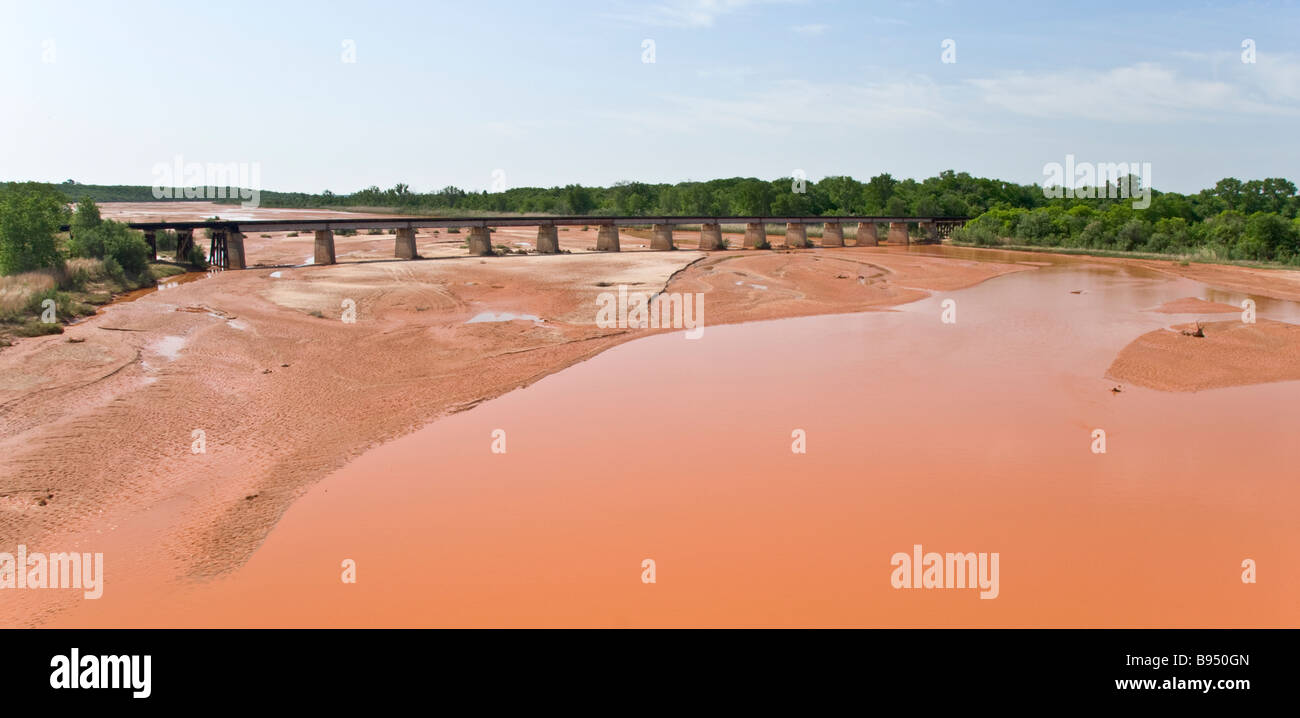 Río Rojo forma parte de la frontera entre Texas y Oklahoma Foto de stock