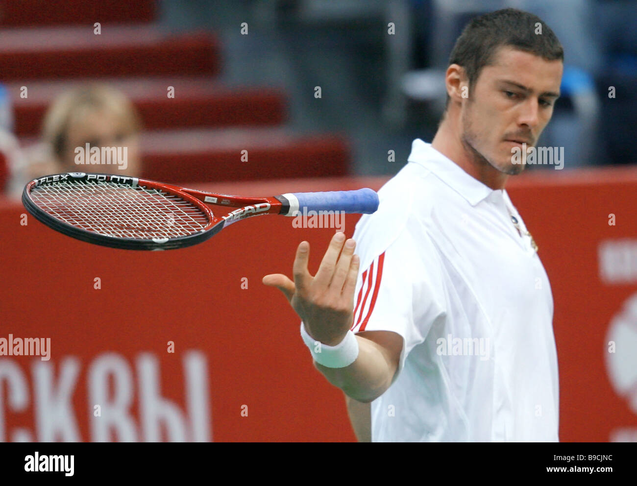 El tenista ruso Marat Safin durante el partido de la final del 17º torneo internacional de tenis Kremlin cup Foto de stock