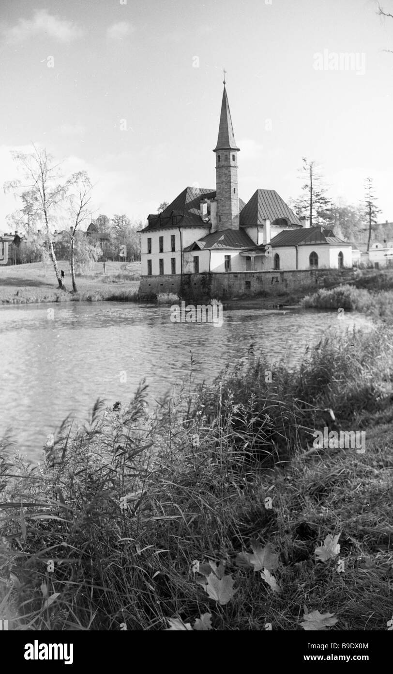 El priorato en Gatchina palacio construido en 1797 1798 bajo Nikolai Lvov s design Foto de stock