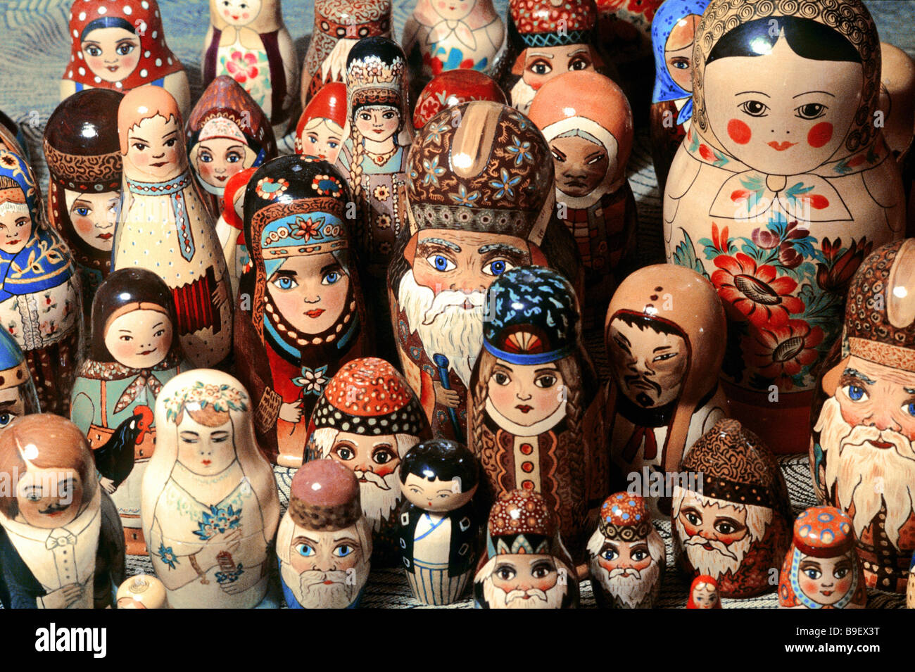 Matryoshka muñecas anidadas por artista Inna Trifonova Fotografía de stock  - Alamy