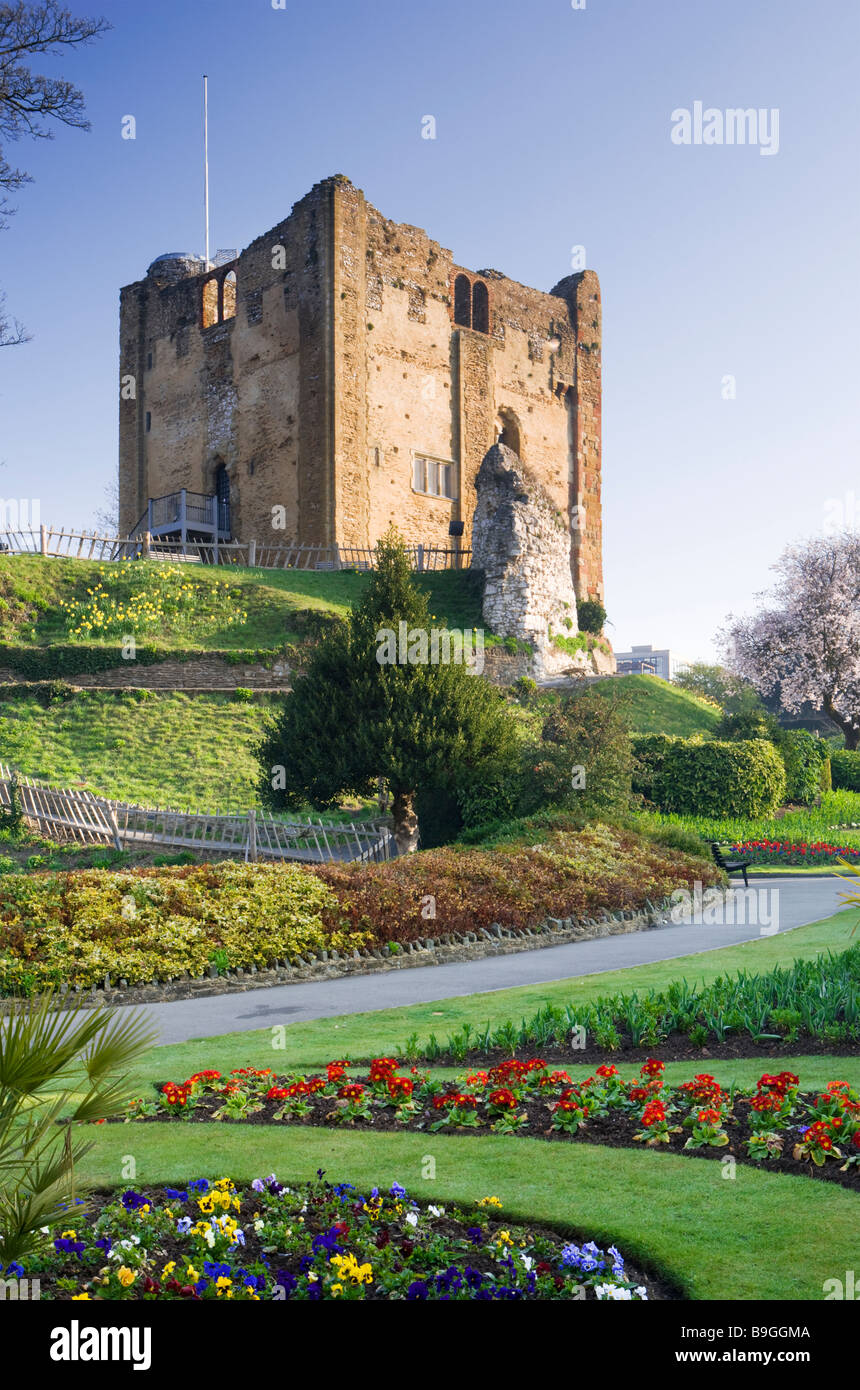 Castillo y los jardines de Guildford, Surrey, Reino Unido Foto de stock