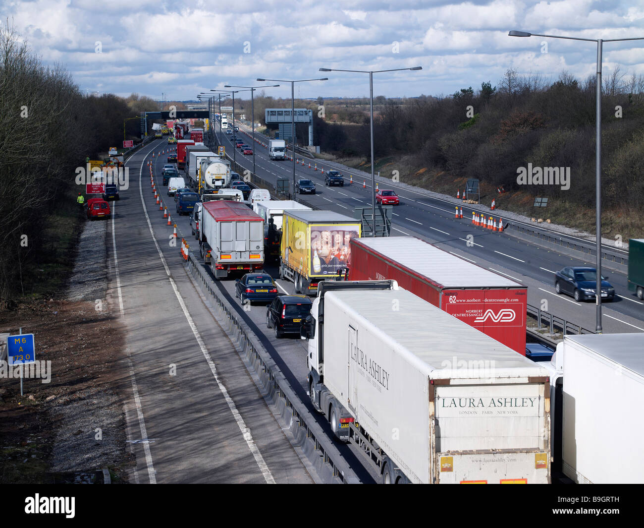 Accidente de tránsito en la carretera M42, Birmingham, Reino Unido Foto de stock