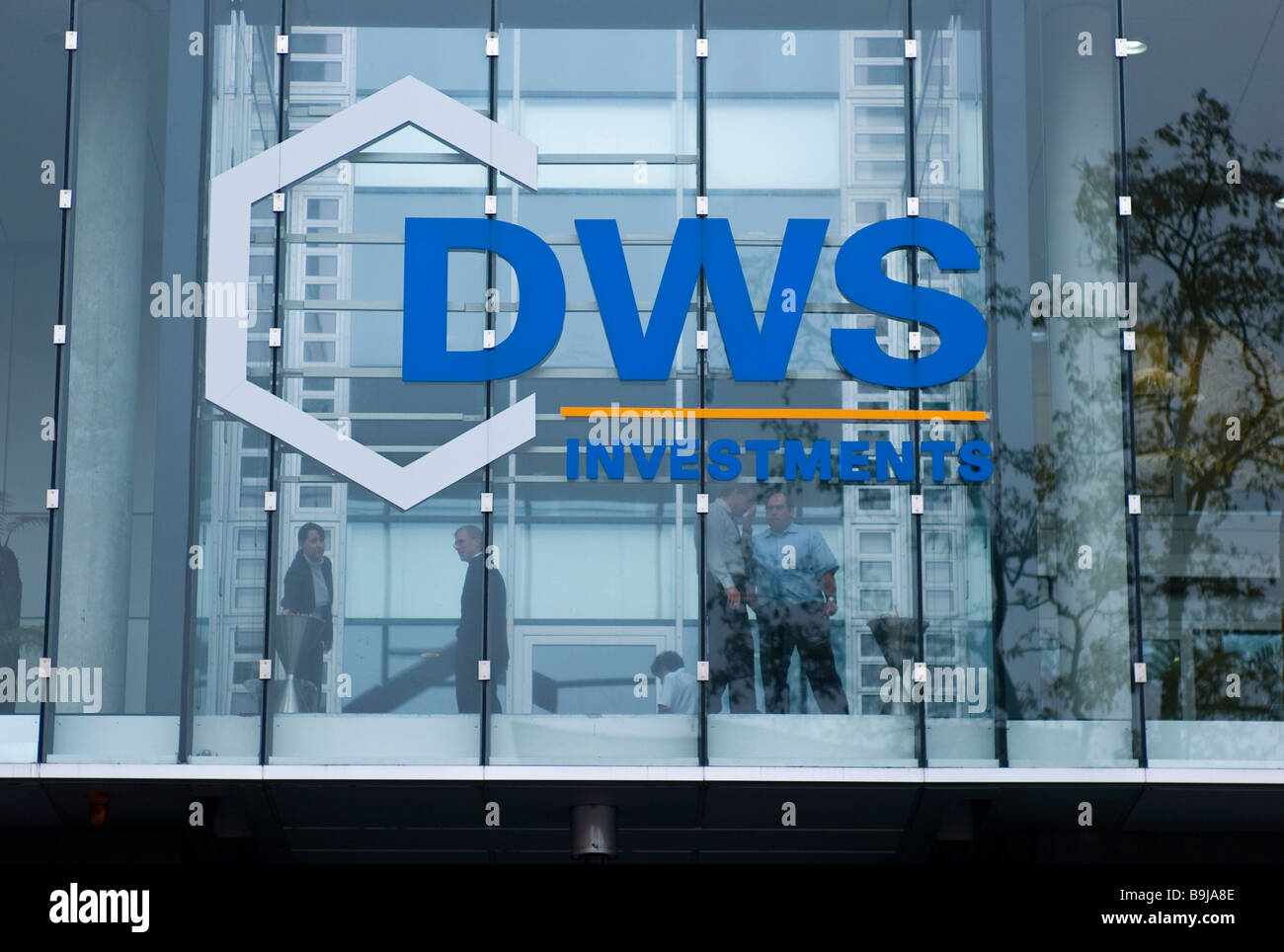 Logotipo de la empresa dws fotografías e imágenes de alta resolución