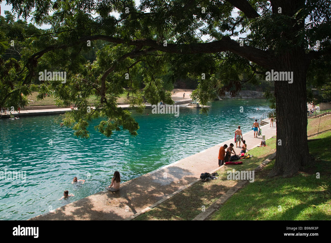 Austin, Texas - los nadadores de Barton Springs Pool Foto de stock