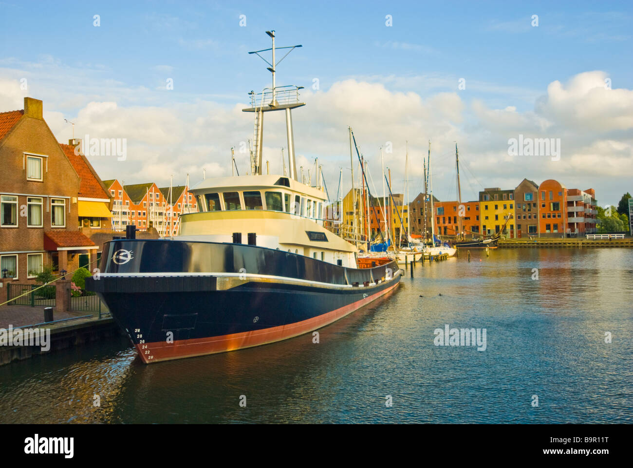 Harbour en el casco histórico de la ciudad de Hoorn, norte de Holanda Holanda | Hafen in der historischen Stadt Hoorn, Nordholland, Niederlande Foto de stock