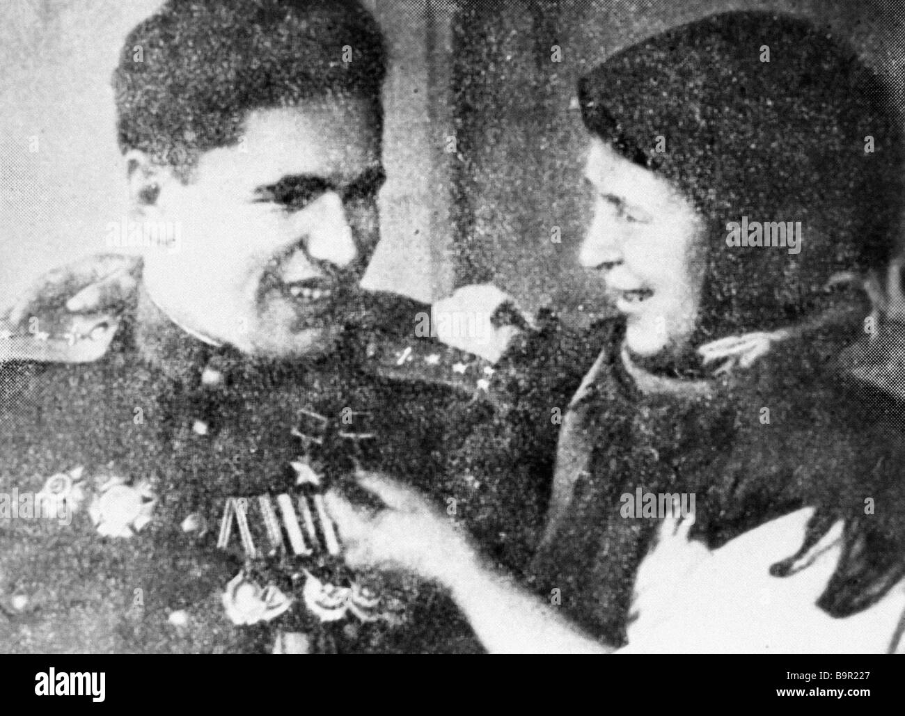 El capitán Nikolai Skomorokhov dos veces Héroe de la Unión Soviética