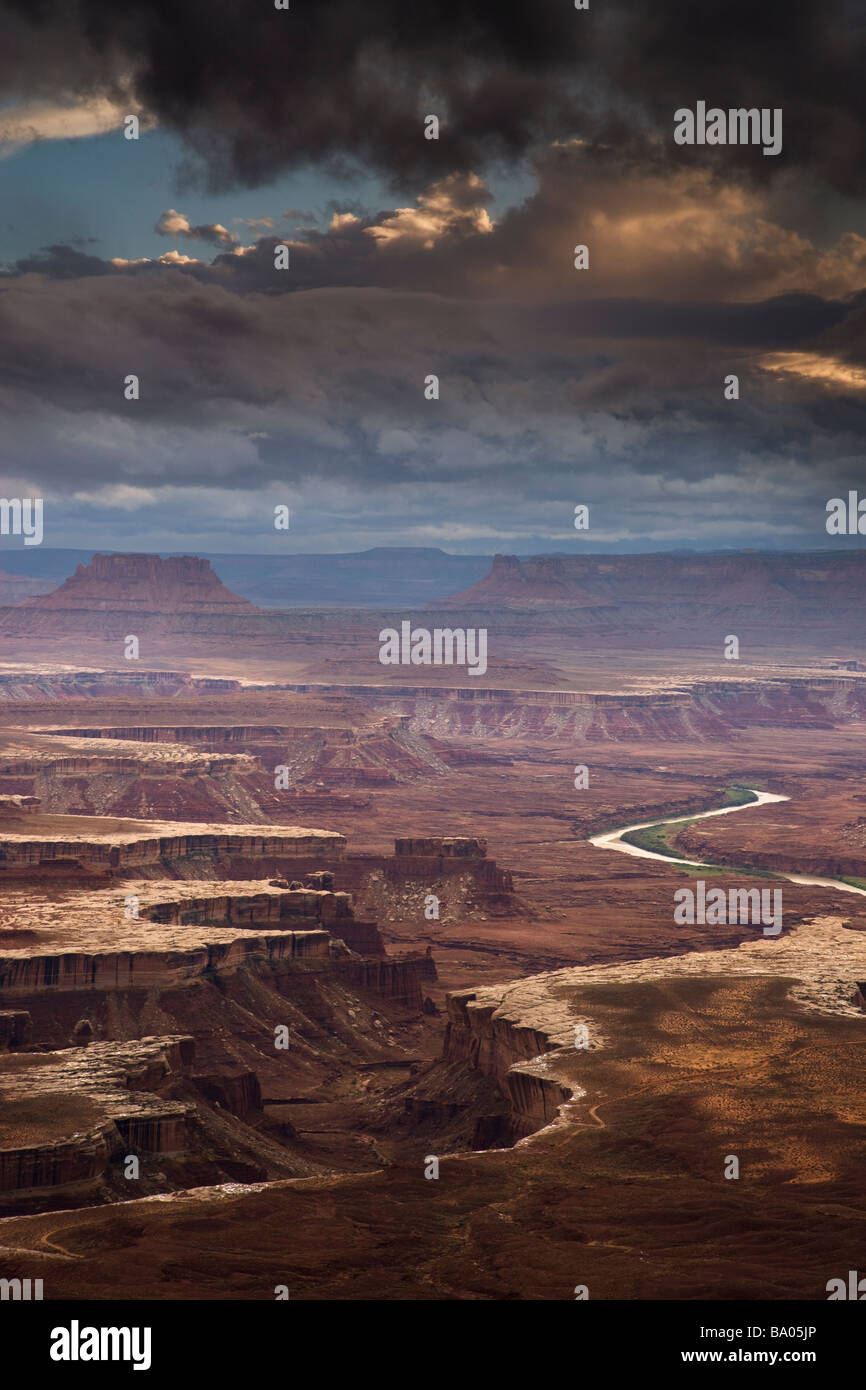 Green River dan a la isla en el cielo Barrio Parque Nacional Canyonlands cerca de Moab, Utah Foto de stock