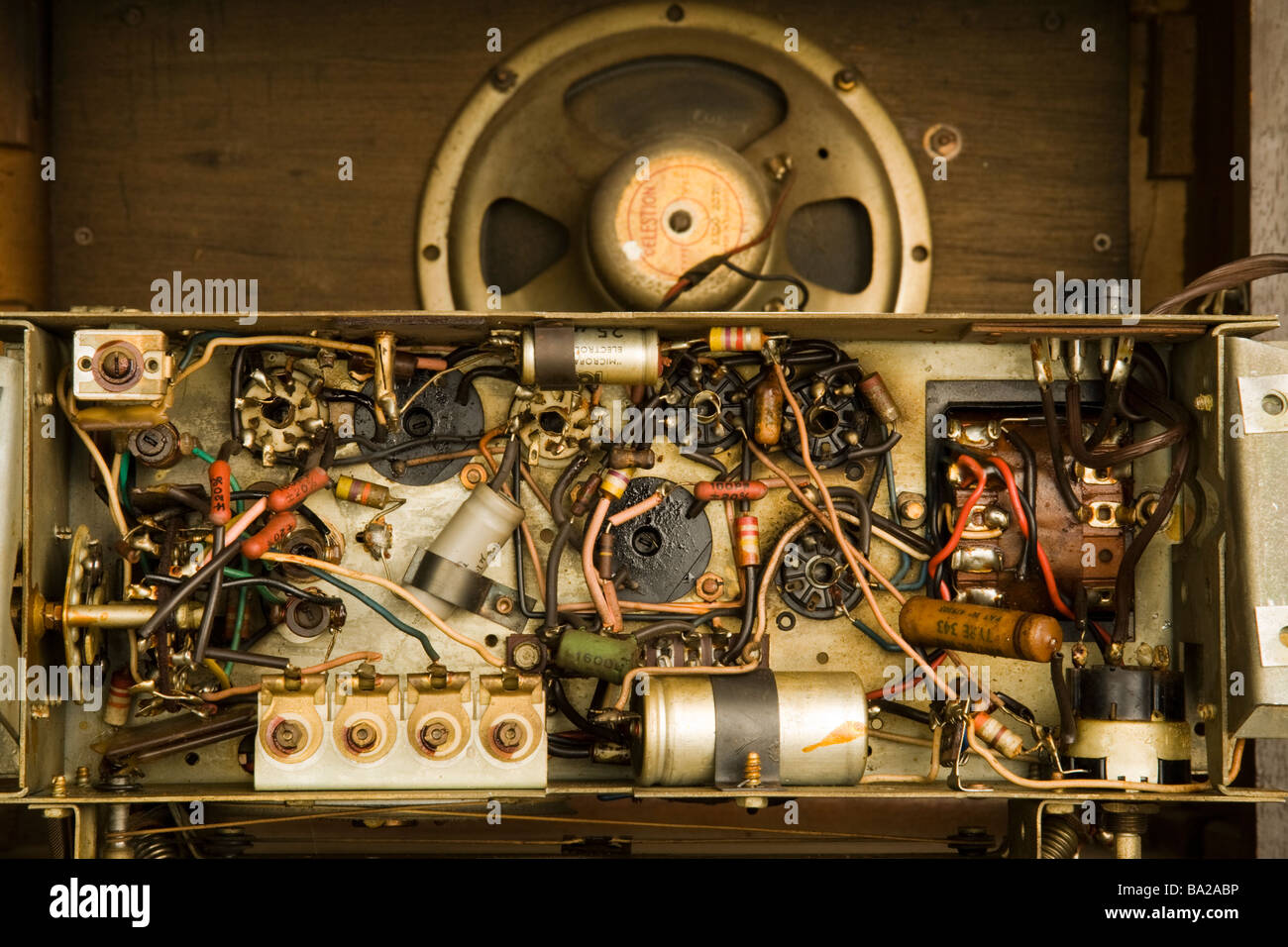 Radio chassis fotografías e imágenes de alta resolución - Alamy