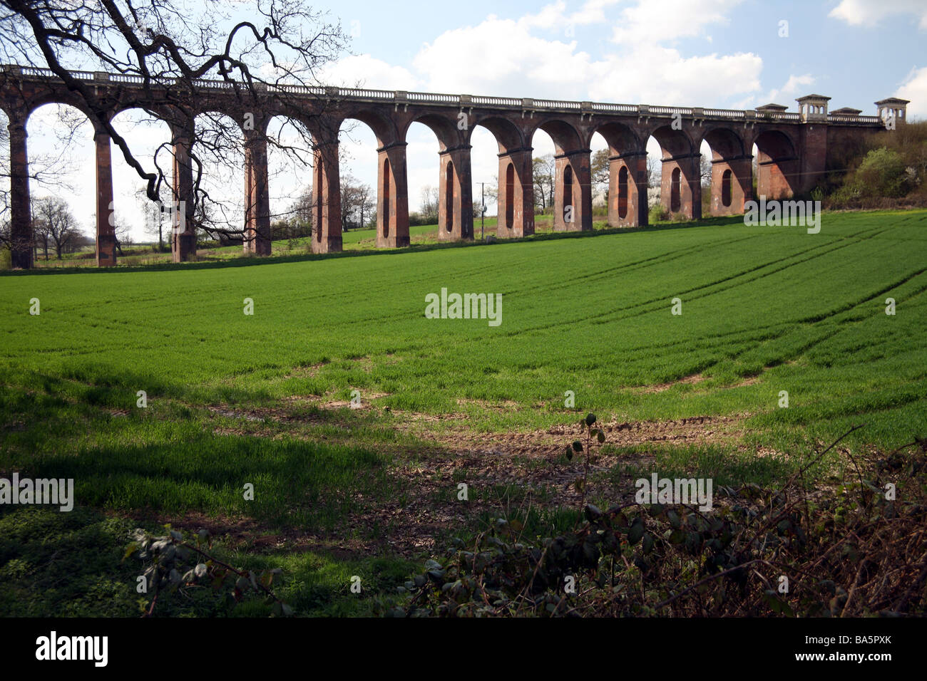 Valle Ouse Viaducto cerca de Balcombe Haywards Heath, Sussex Foto de stock