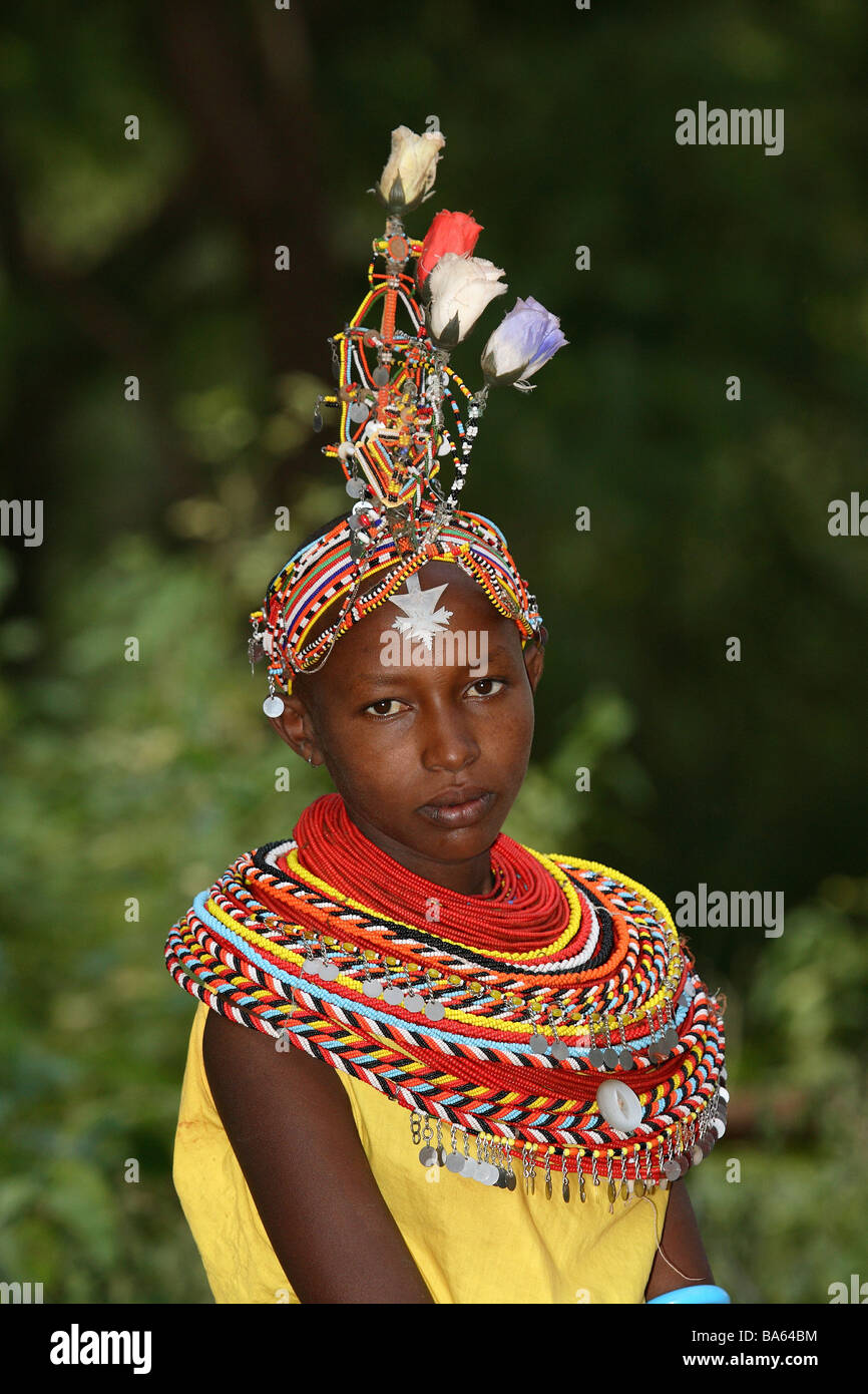 Kenya Turkana-Frau cuello-joyas tocado retrato ningún modelo África  North-Kenya personas nómadas-pueblo nómada de las series de liberación  Fotografía de stock - Alamy