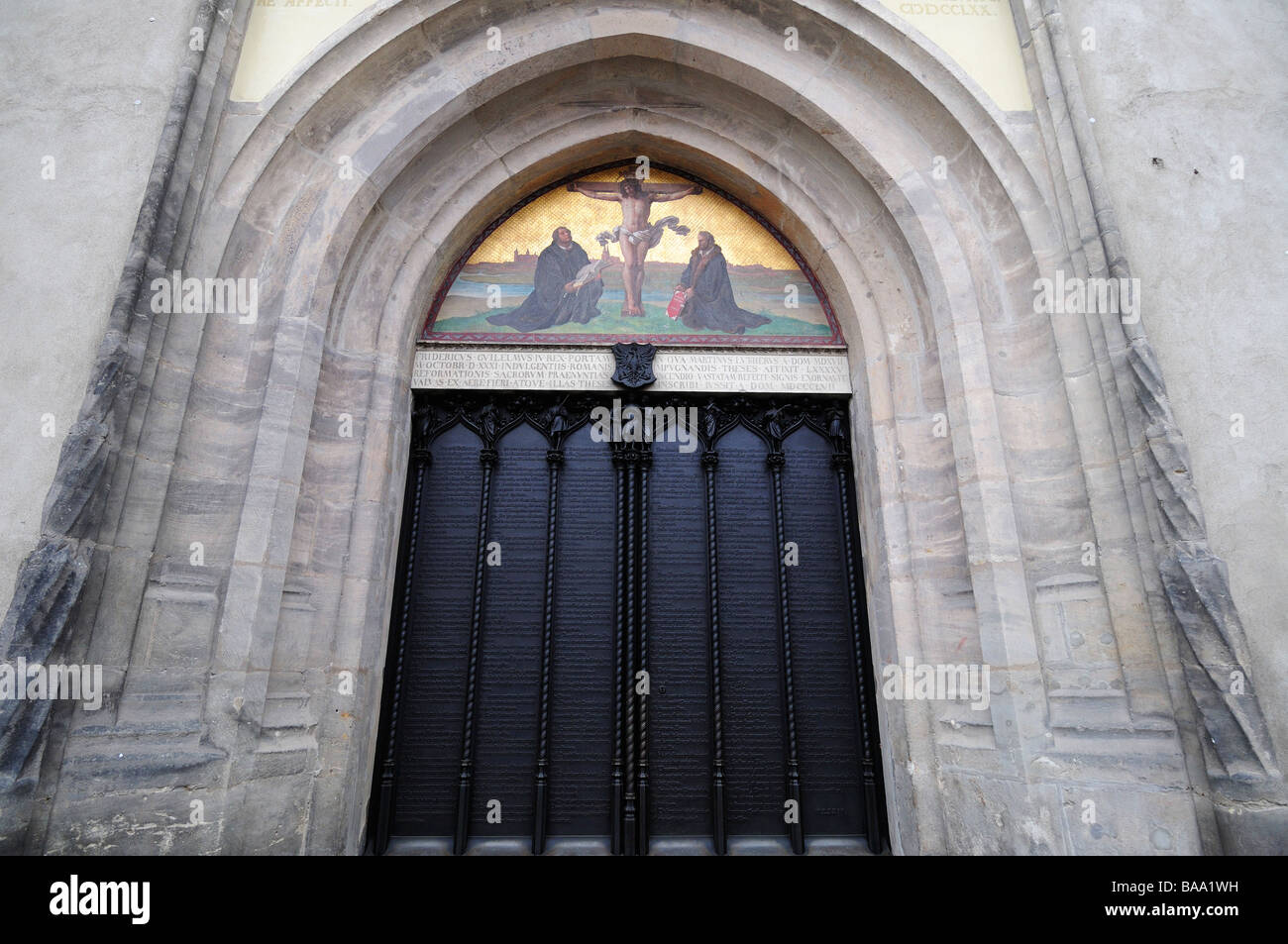 La puerta de la iglesia del castillo de Wittenberg, donde Martín Lutero