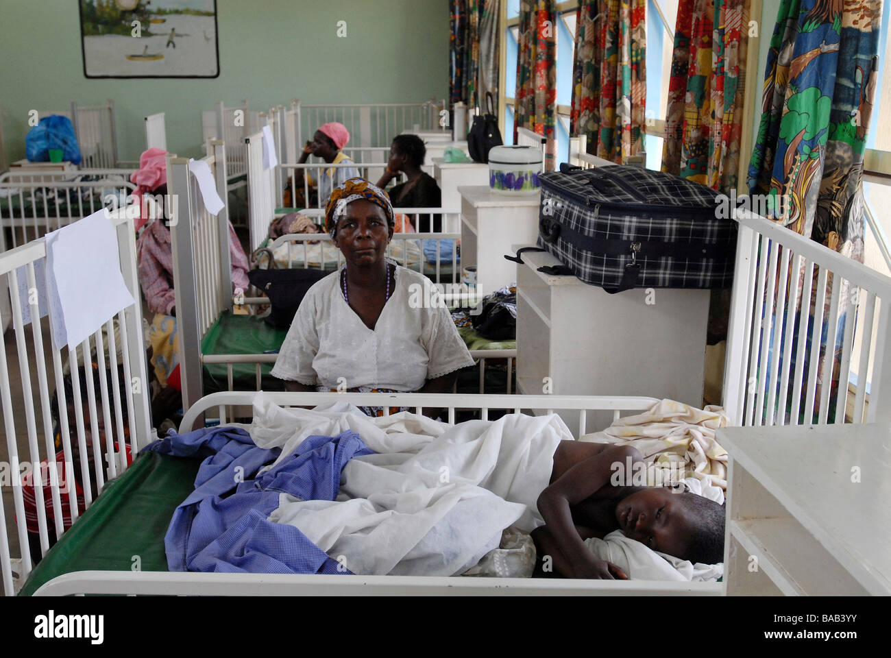 Hospital Central en Lilongwe, Malawi, pabellón infantil Foto de stock
