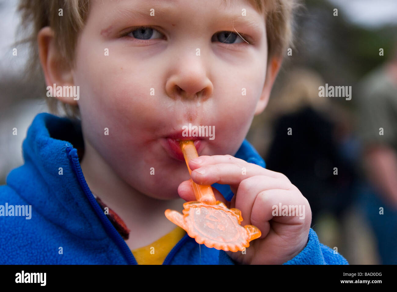 Silbato de nariz fotografías e imágenes de alta resolución - Alamy