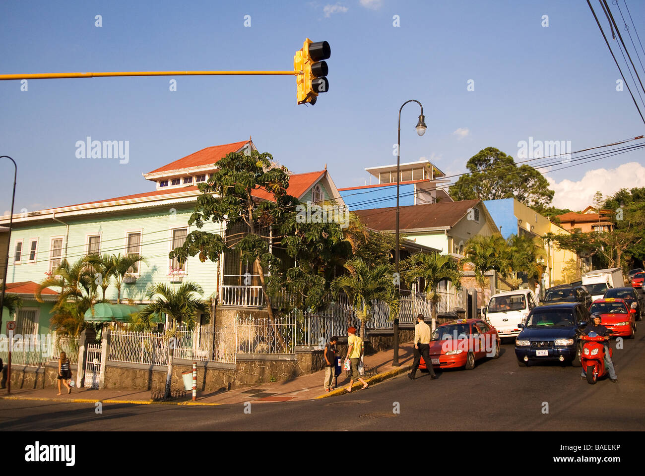 Costa Rica, provincia de San José, la ciudad de San José, distrito de clase alta de Amón, cruce de la 9th Avenue y las Calles 5 Foto de stock