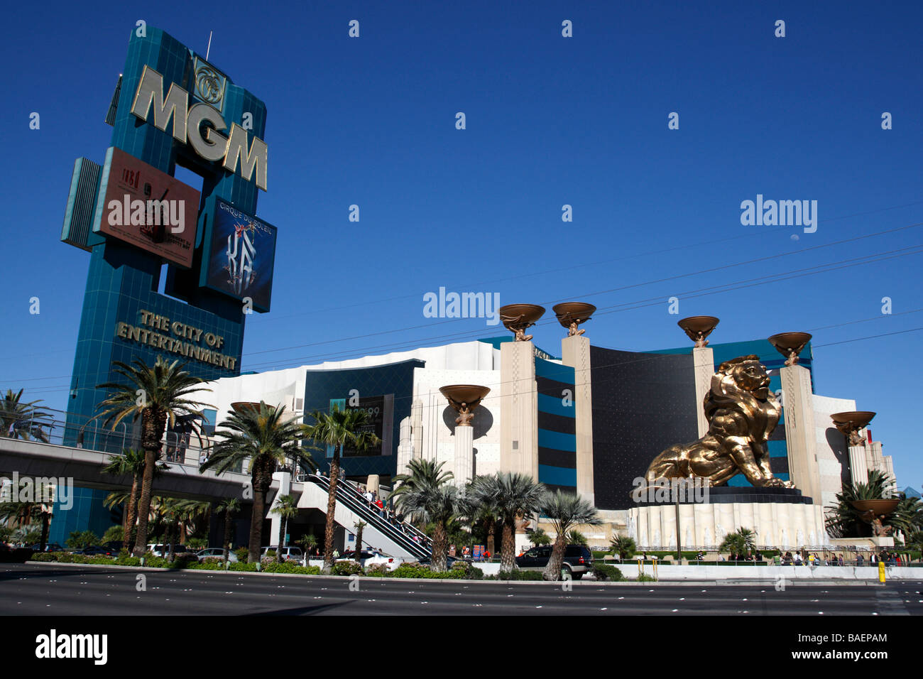 El MGM grand hotel y casino en la esquina de Tropicana Avenue y Las Vegas Boulevard Las Vegas Nevada EE.UU. Foto de stock