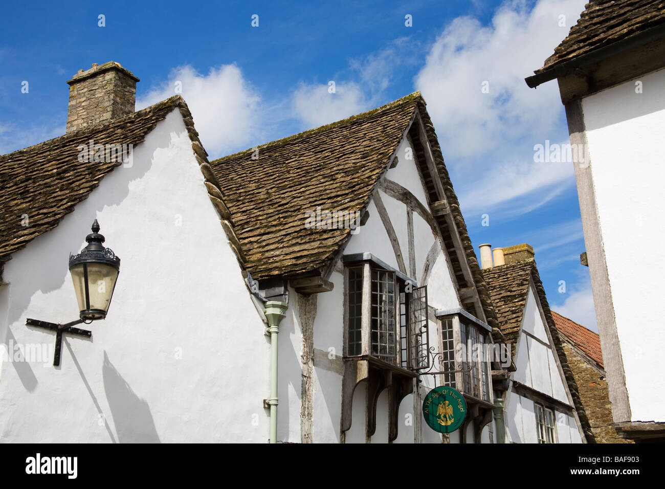 Church Street Lacock Village Cotswolds de Distrito del Condado de Wiltshire, Inglaterra Foto de stock