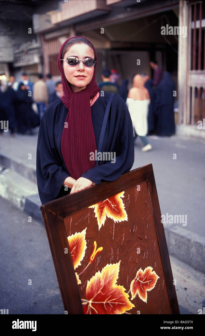 La provincia de Teherán, Irán, Teherán, liberada joven Foto de stock