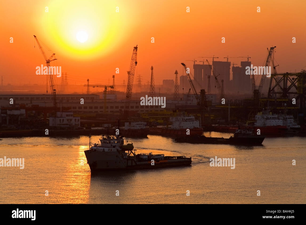 Puerto de Xingang, China, Asia Fotografía de stock - Alamy