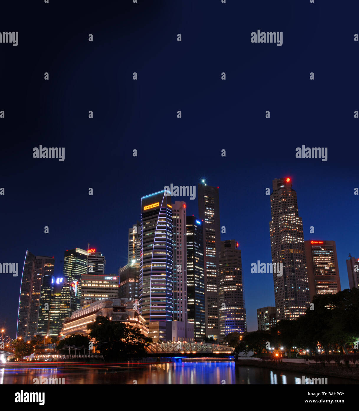 Singapur de noche Foto de stock