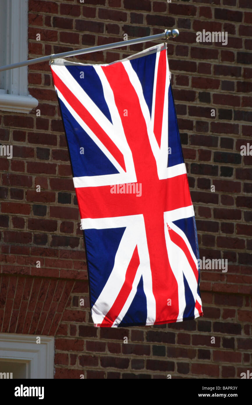 Bandera británica retroiluminado ,volando a Richmond house Foto de stock