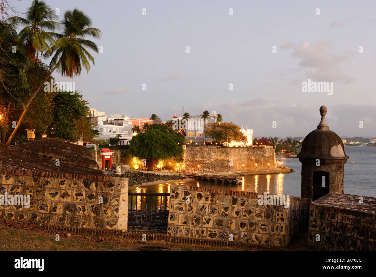 Casco antiguo, la Puerta de San Juan, San Juan, Puerto Rico Foto de stock