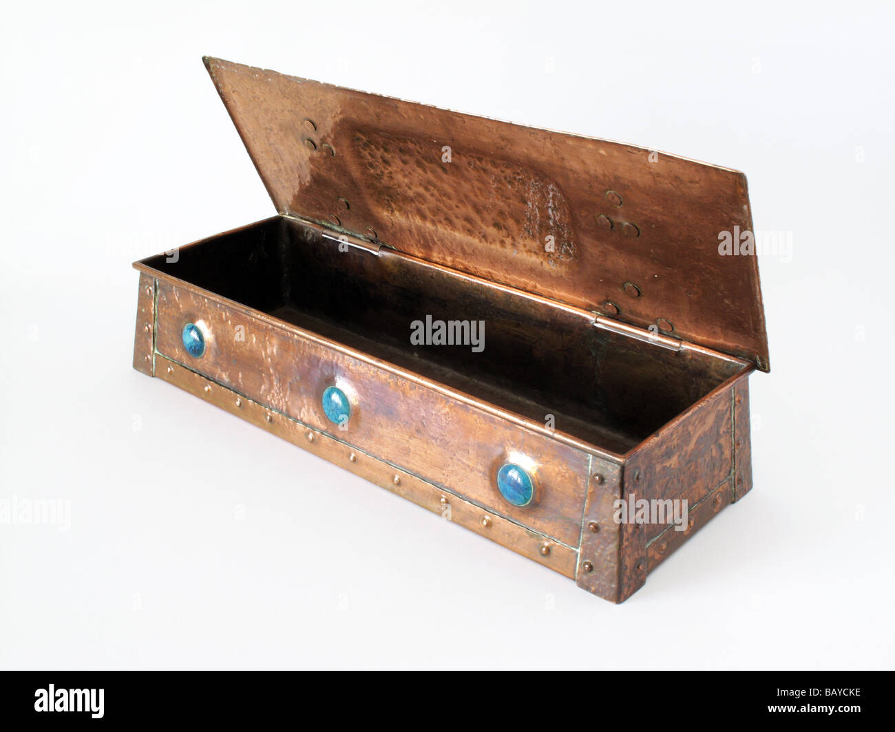 Inglés antiguo las artes y la artesanía de cobre y cerámica de Ruskin