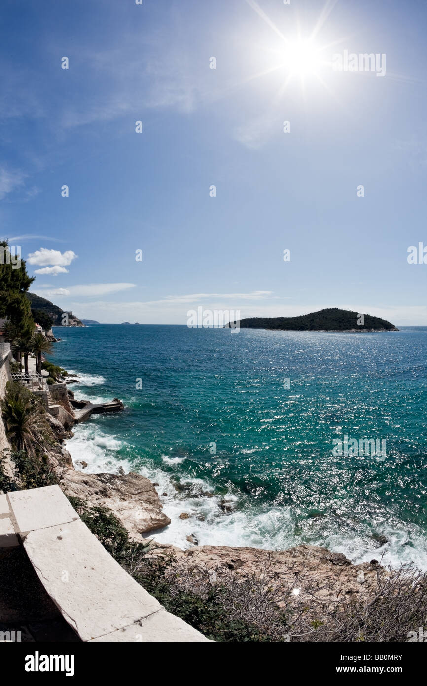 Panorama de la ciudad vieja ubicación cerca de Dubrovnik Croacia Europa lentes de ojo de pez shot Foto de stock