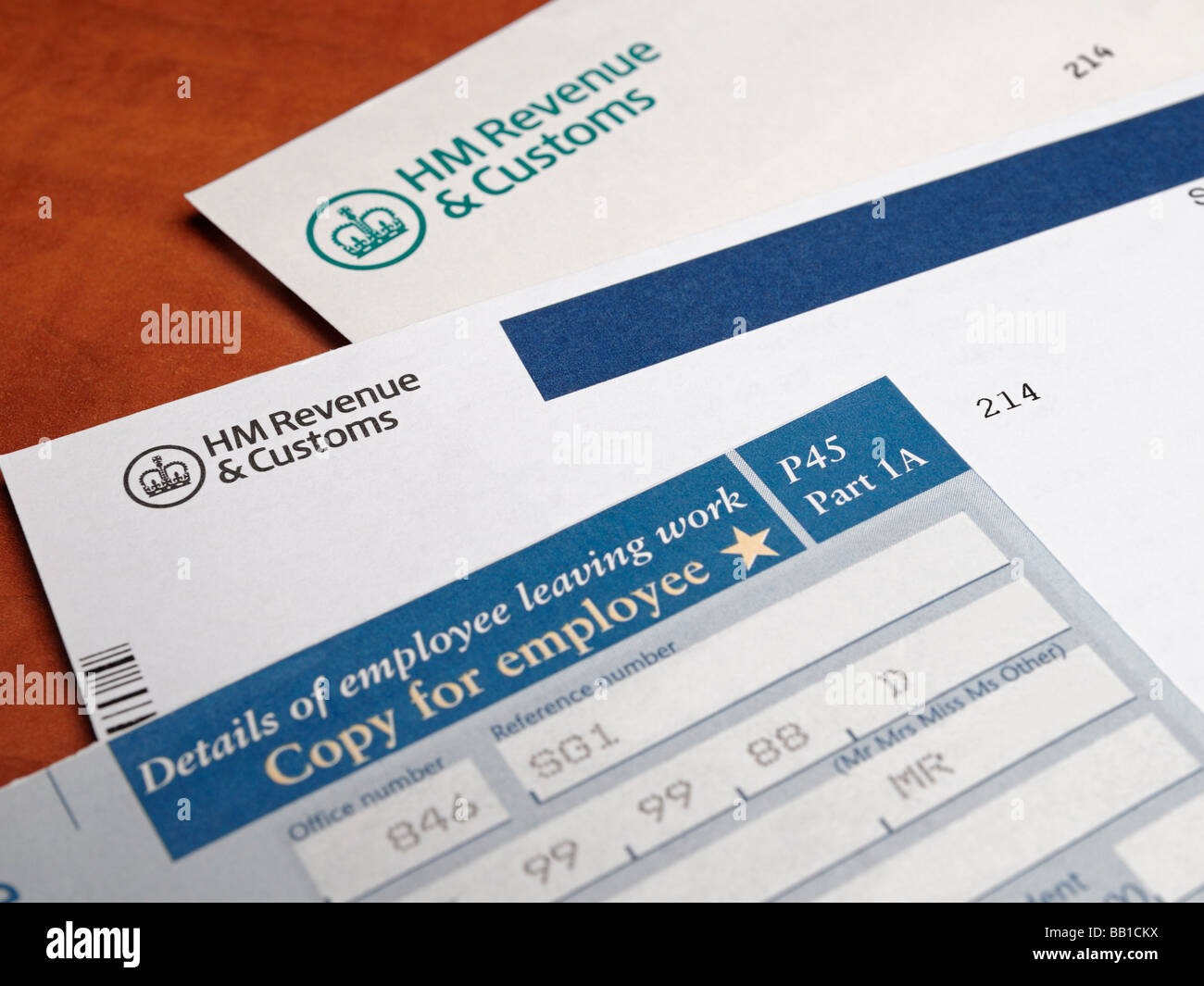 Documentos y formularios de impuestos de aduana HM Revenue Foto de stock